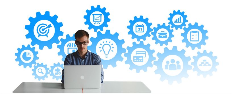 Homem trabalhando representando - Como um ERP otimiza a organização da empresa